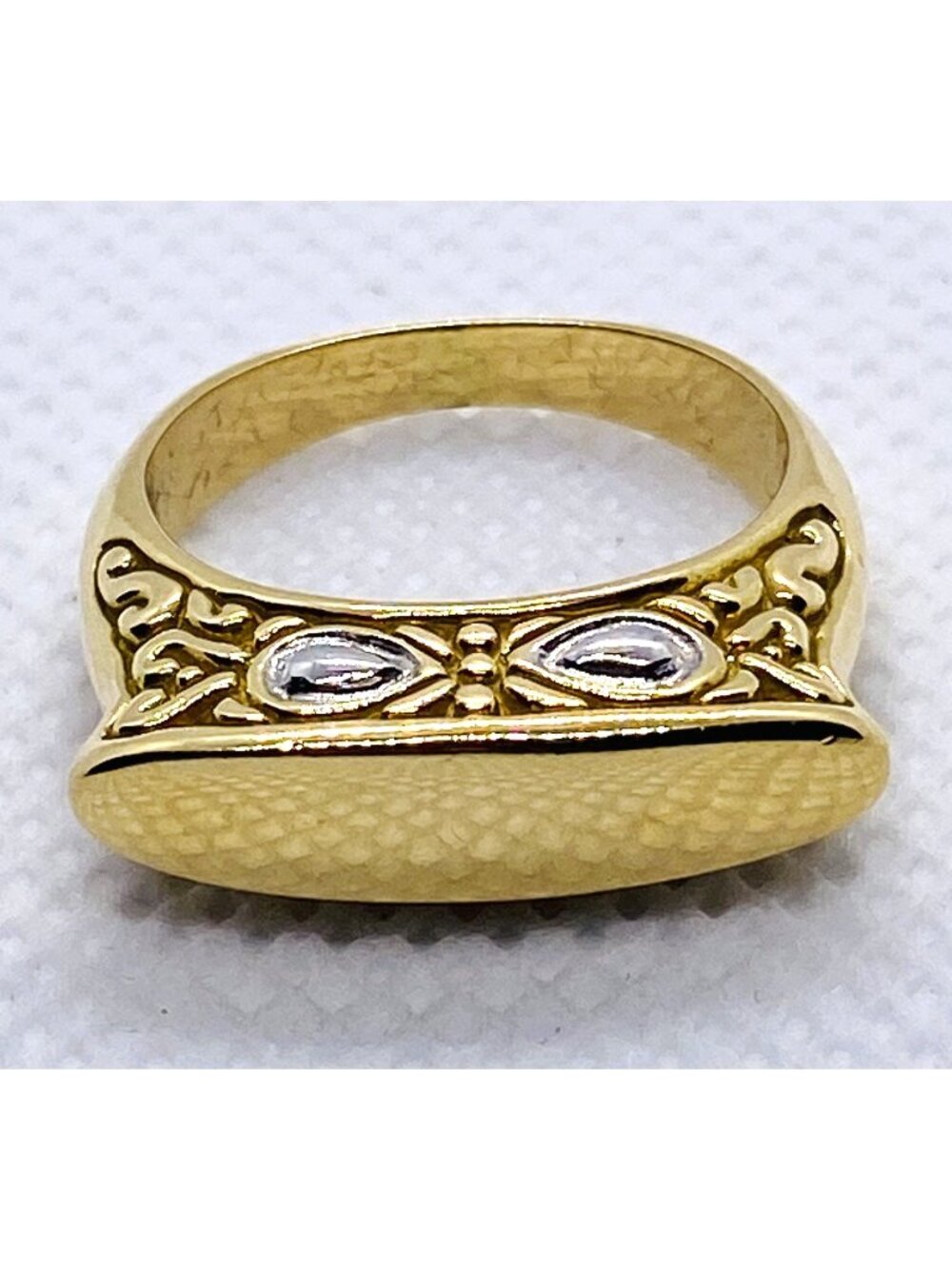 John Hardy 18K Yellow White Gold Signet Ring Size 5.5